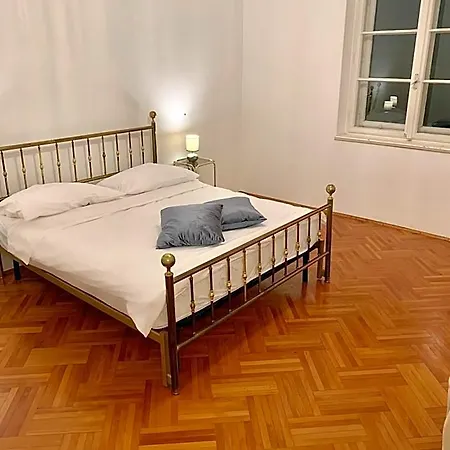Center * Split